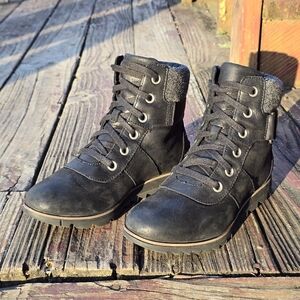 Sorel, Harlow Conquest, Lace Up black Leather, Mid calf, Winter boots, Sz 7